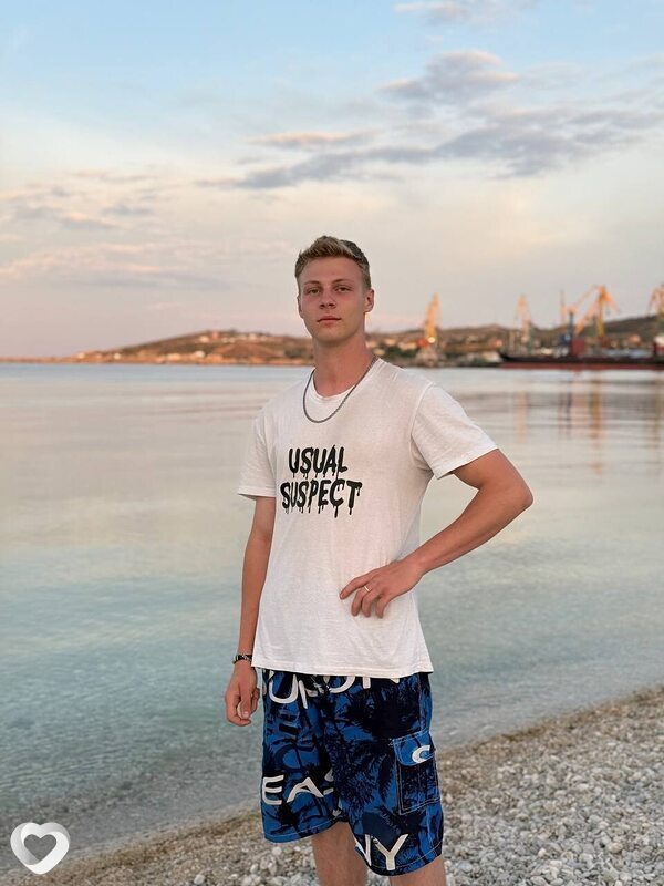 Никита, 20, Луганске — анкета №4634087