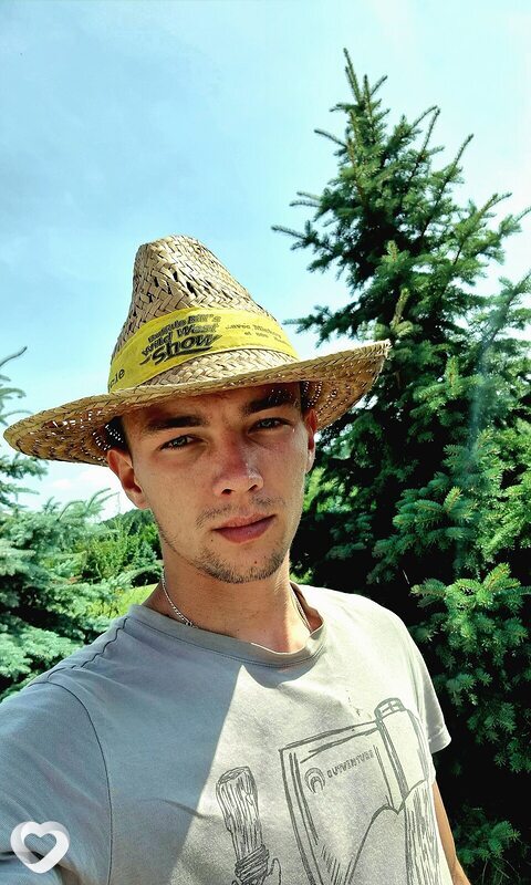 Коля, 24, Симферополе — анкета №4634350