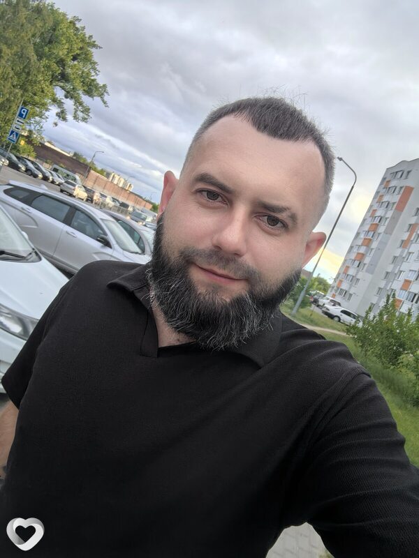 Artem, 34, Барановичах — анкета №4634826