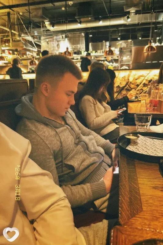 Илья, 18, Москве — анкета №4636079