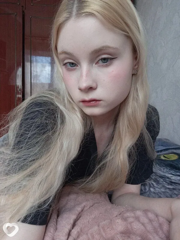 Агата, 18, Барнауле — анкета №4636850