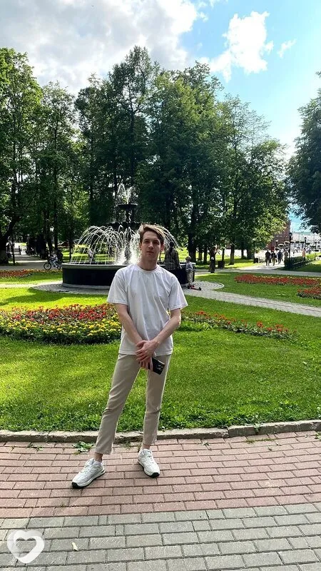 Максим, 27, Москве — анкета №4639237