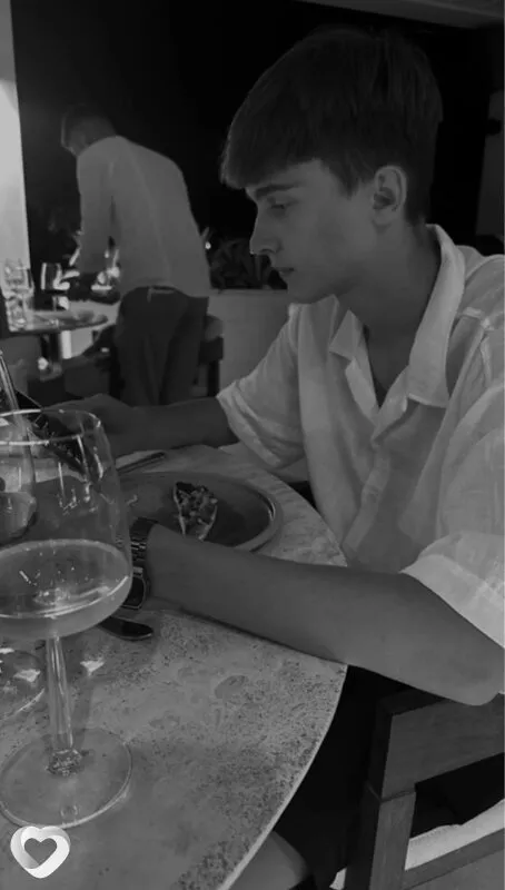 Сергей, 18, Москве — анкета №4640317