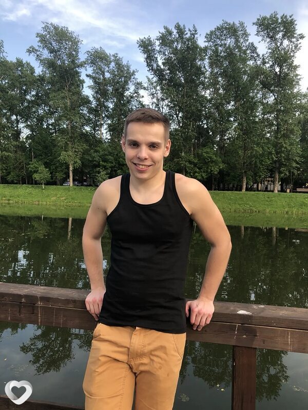 Артем, Адлер
