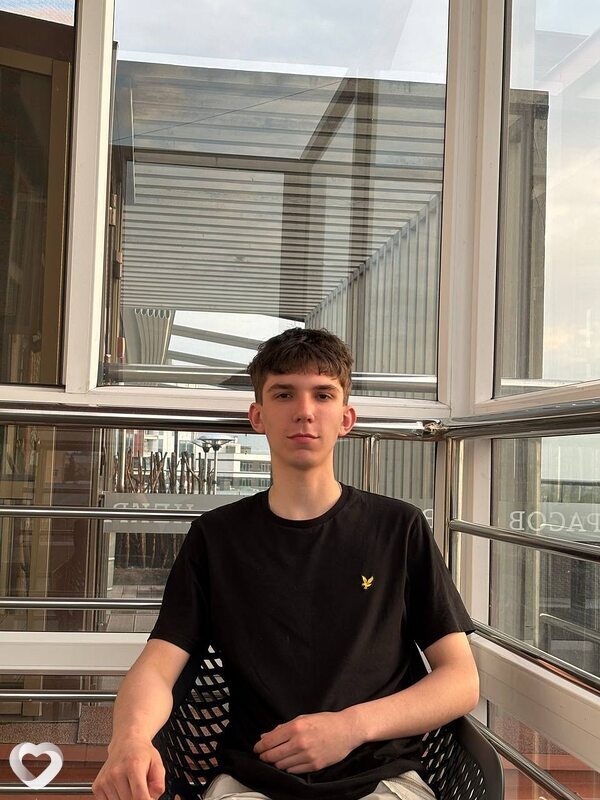 Игорь, 19, Волгограде — анкета №4640367