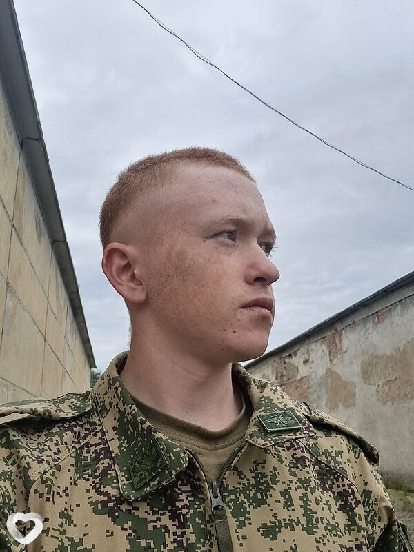 Леонид, 18, Улан-Удэ — анкета №4640862