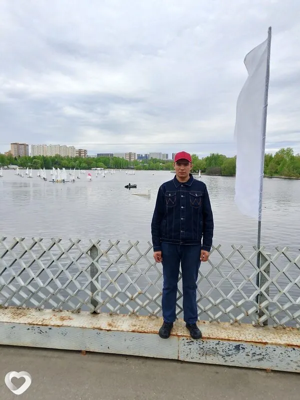 Саша, 26, Москве — анкета №4641058
