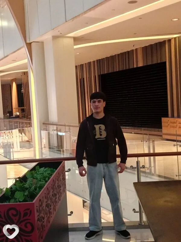 Даниел, 22, Москве — анкета №4642277