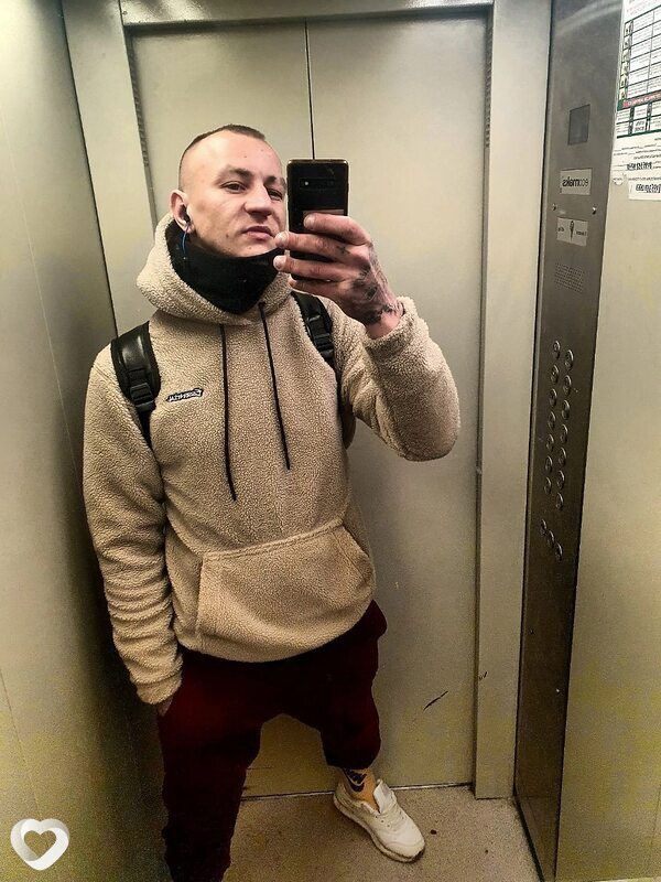 Алесандр, Поставы