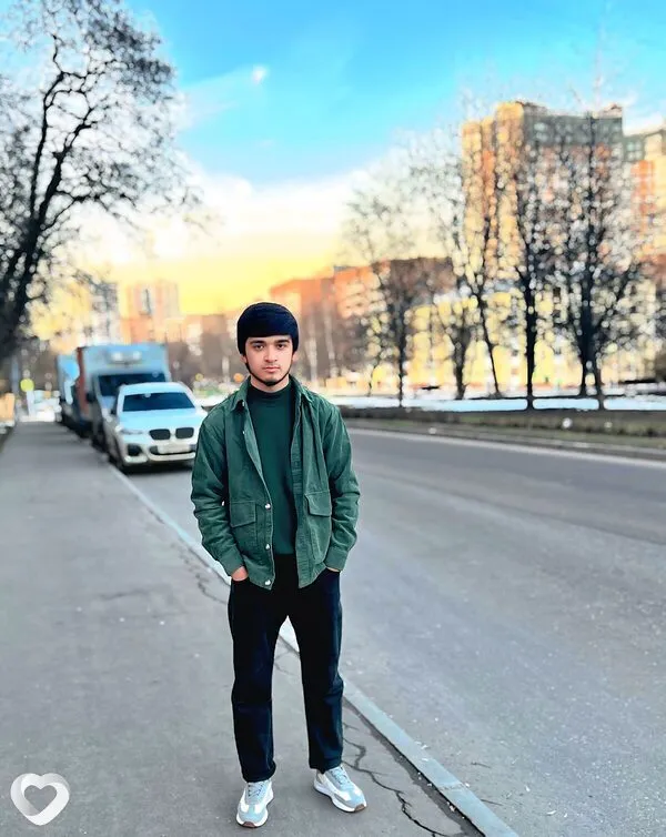 Азамат, 20, Москве — анкета №4643597