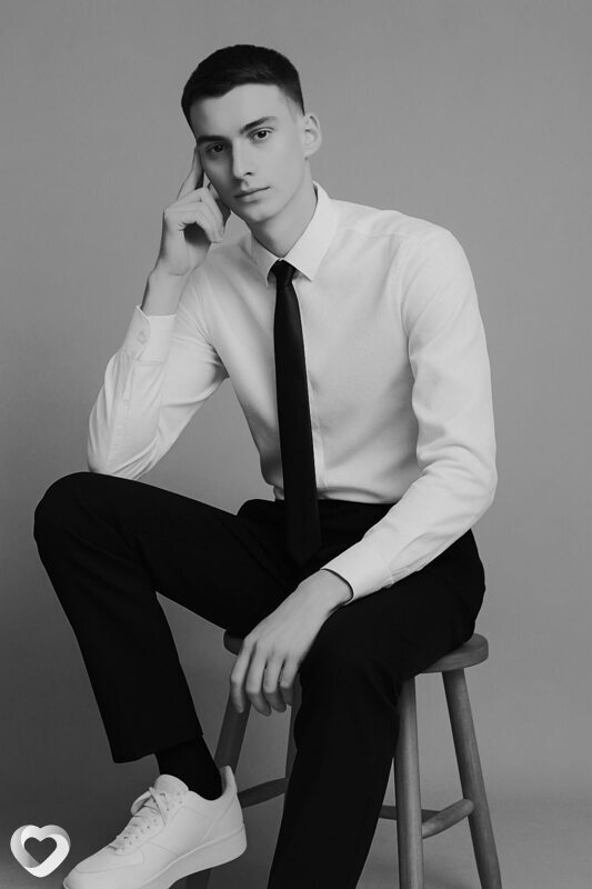 Альберт, 21, Пинске — анкета №4645292
