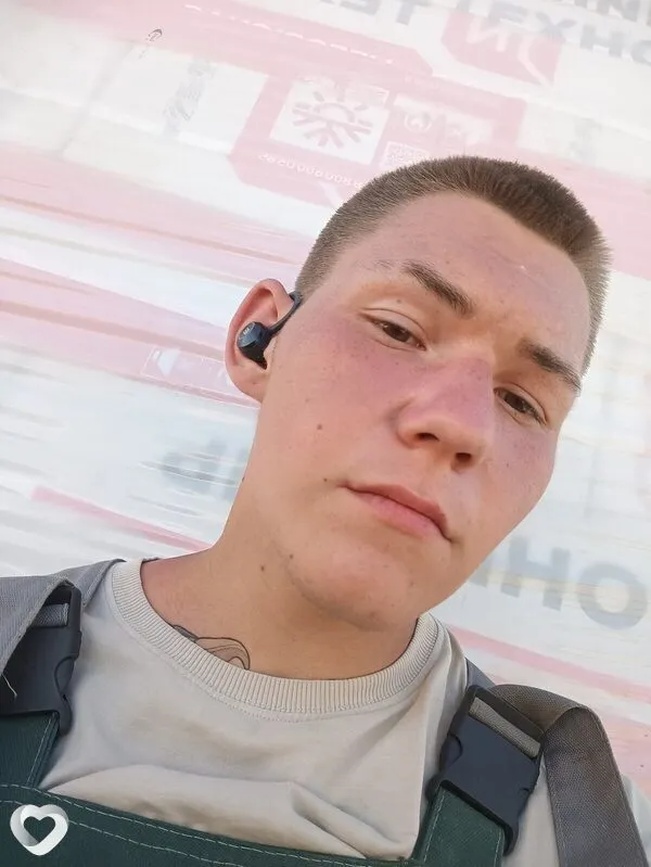 Лев, 21, Бийске — анкета №4645512