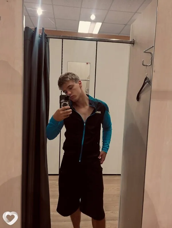 Дима, 25, Москве — анкета №4646695
