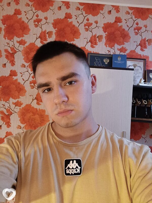 Артём, 22, Ростове-на-Дону — анкета №4646887