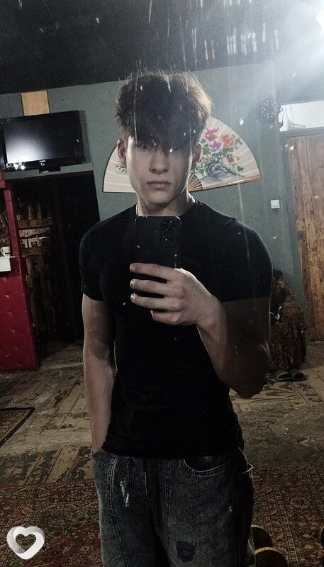 Дмитрий, 18, Оренбурге — анкета №4647637