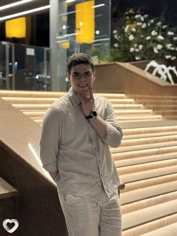 Лев, 24, Москве — анкета №4647579