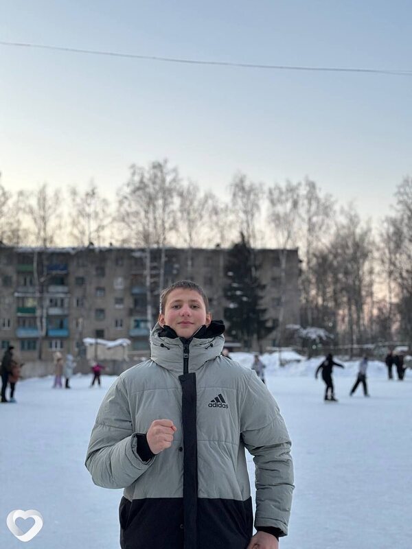 Данил, 19, Брянске — анкета №4647661