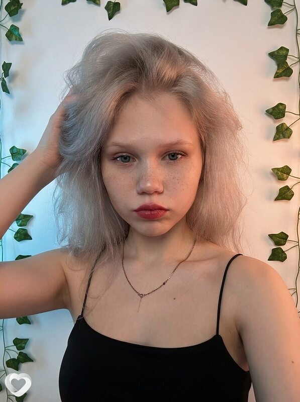 Адель, 21, Луганске — анкета №4648363