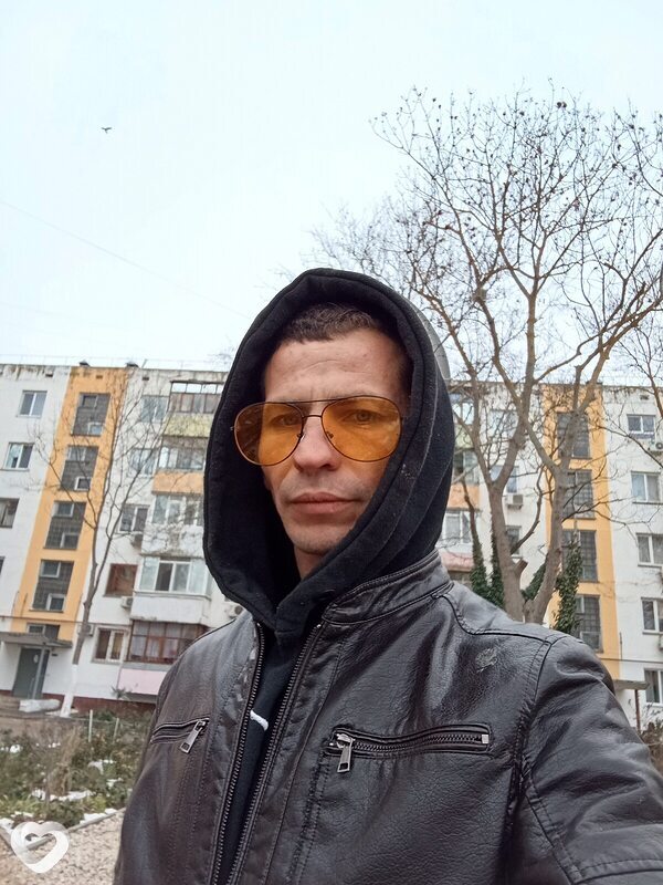 Виктор, 29, Керчи — анкета №4653840