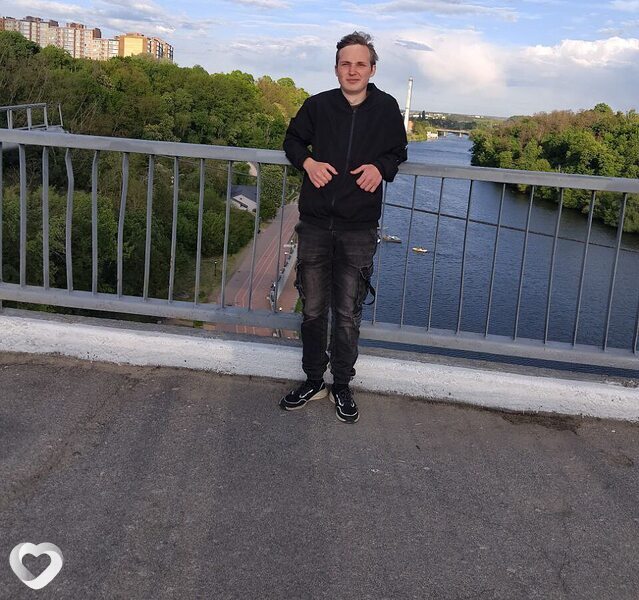 Алексей, 19, Киеве — анкета №4653935