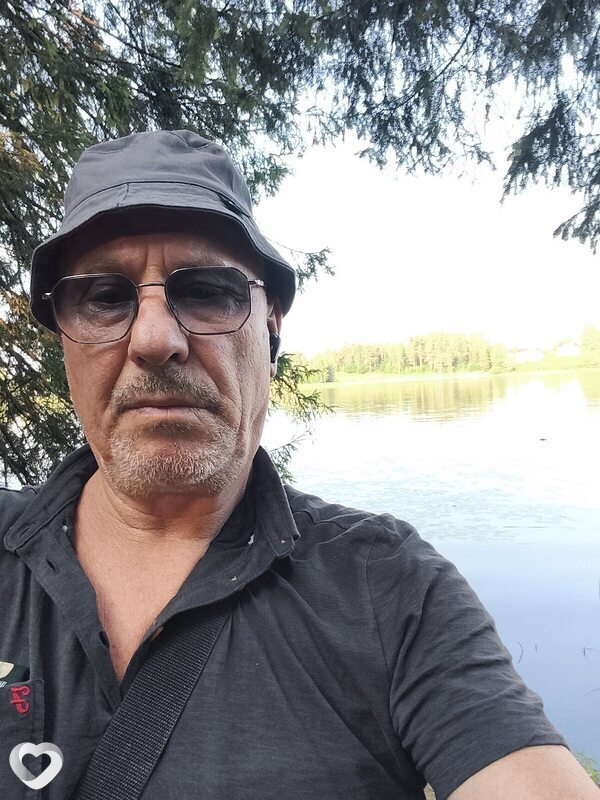 Ivon, Узин