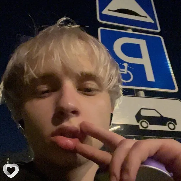 Влад, 20, Москве — анкета №4658104