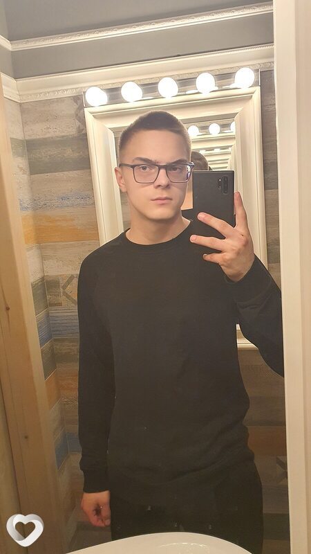 Максим, 20, Мурманске — анкета №4658223