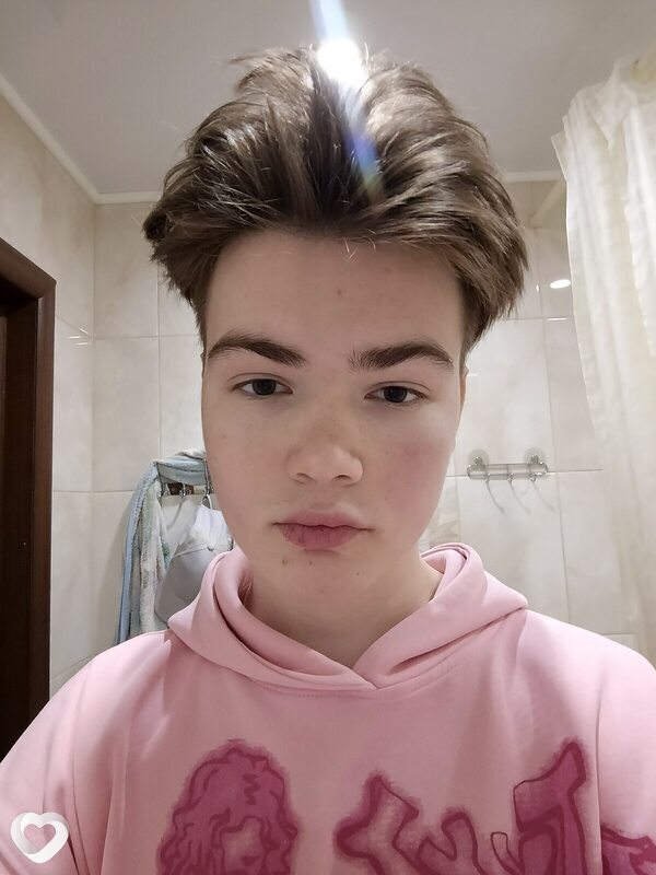 Михаил, 19, Саратове — анкета №4658190