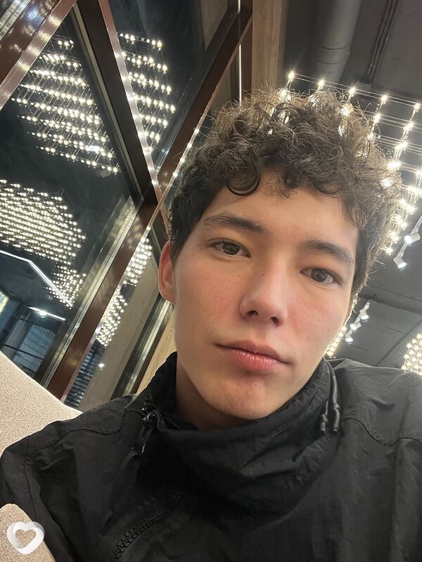 Артем, 24, Хабаровске — анкета №4662045