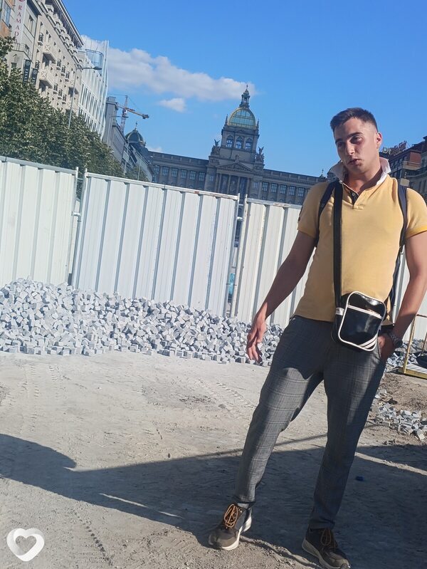Artur, Варшава