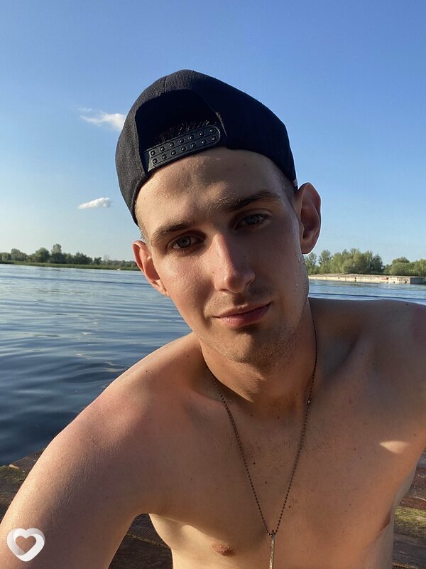 Михаил, 26, Саратове — анкета №4663921