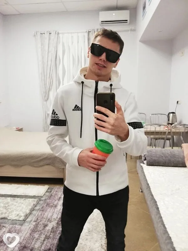 Серега, 28, Москве — анкета №4664184