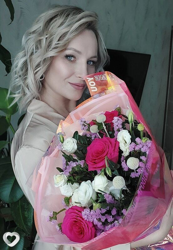 Анна, Свободный