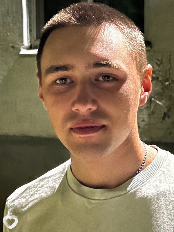 Антон, 20, Рубцовске — анкета №4666314
