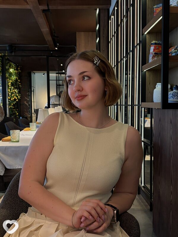 Лиза, 21, Санкт-Петербурге — анкета №4666283