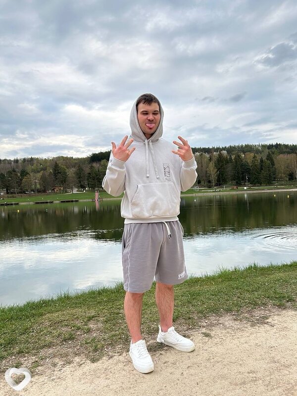 Aleksander, Прага