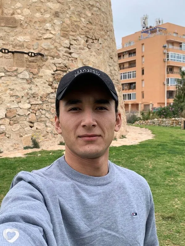 Иномжон, 23, Москве — анкета №4667700
