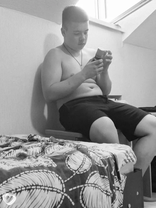 Лев, 20, Москве — анкета №4669127
