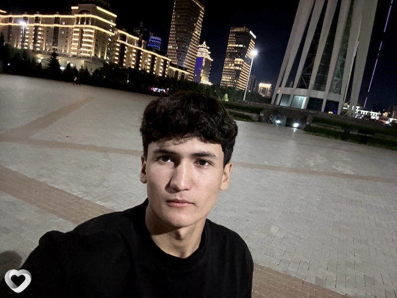 Болат, 18, Астане — анкета №4669165