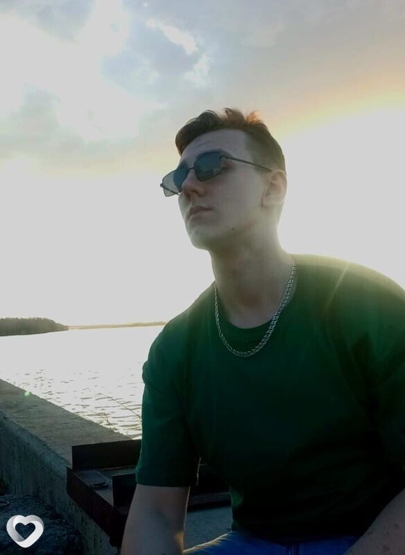 Владимир, 21, Красноярске — анкета №4668945