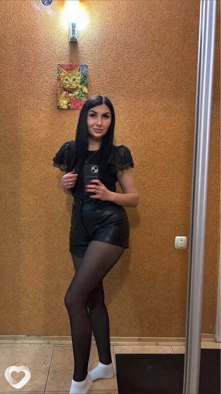 Яна, Енакиево
