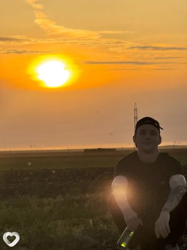 Олег, 28, Москве — анкета №4673297