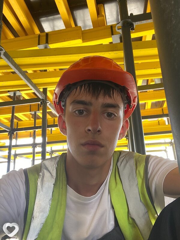 Толя, 18, Саратове — анкета №4673821