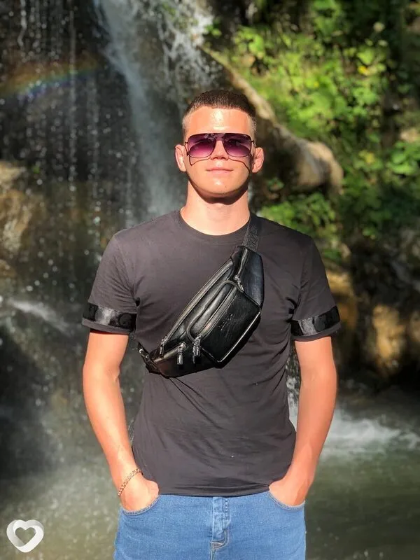 Андрей, 32, Барнауле — анкета №4675990