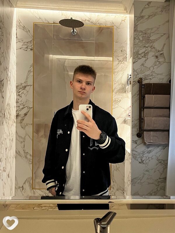 Данил, 20, Челябинске — анкета №4676862
