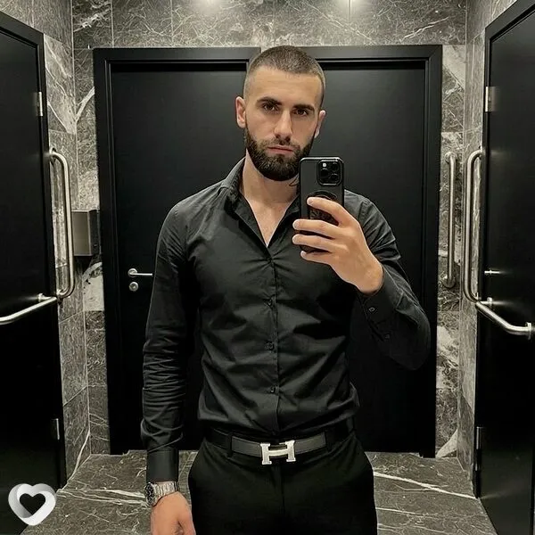 Максим, 32, Москве — анкета №4677040