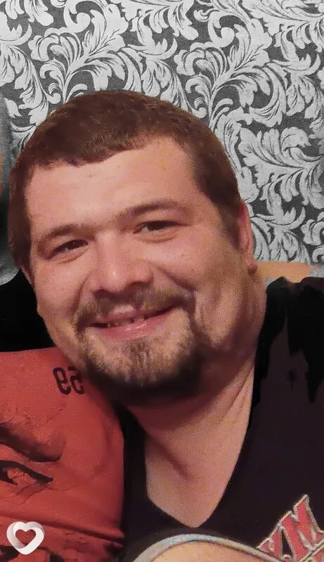 Антон, 18, Москве — анкета №4678599