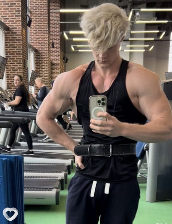 Alexs, 27, Санкт-Петербурге — анкета №4680581