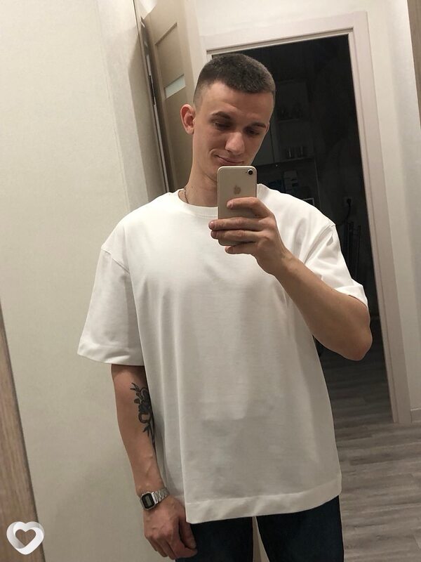 Максим, 25, Брянске — анкета №4681498