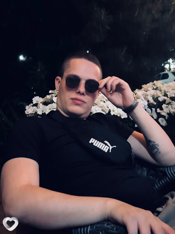 Михаил, 25, Перми — анкета №4681633